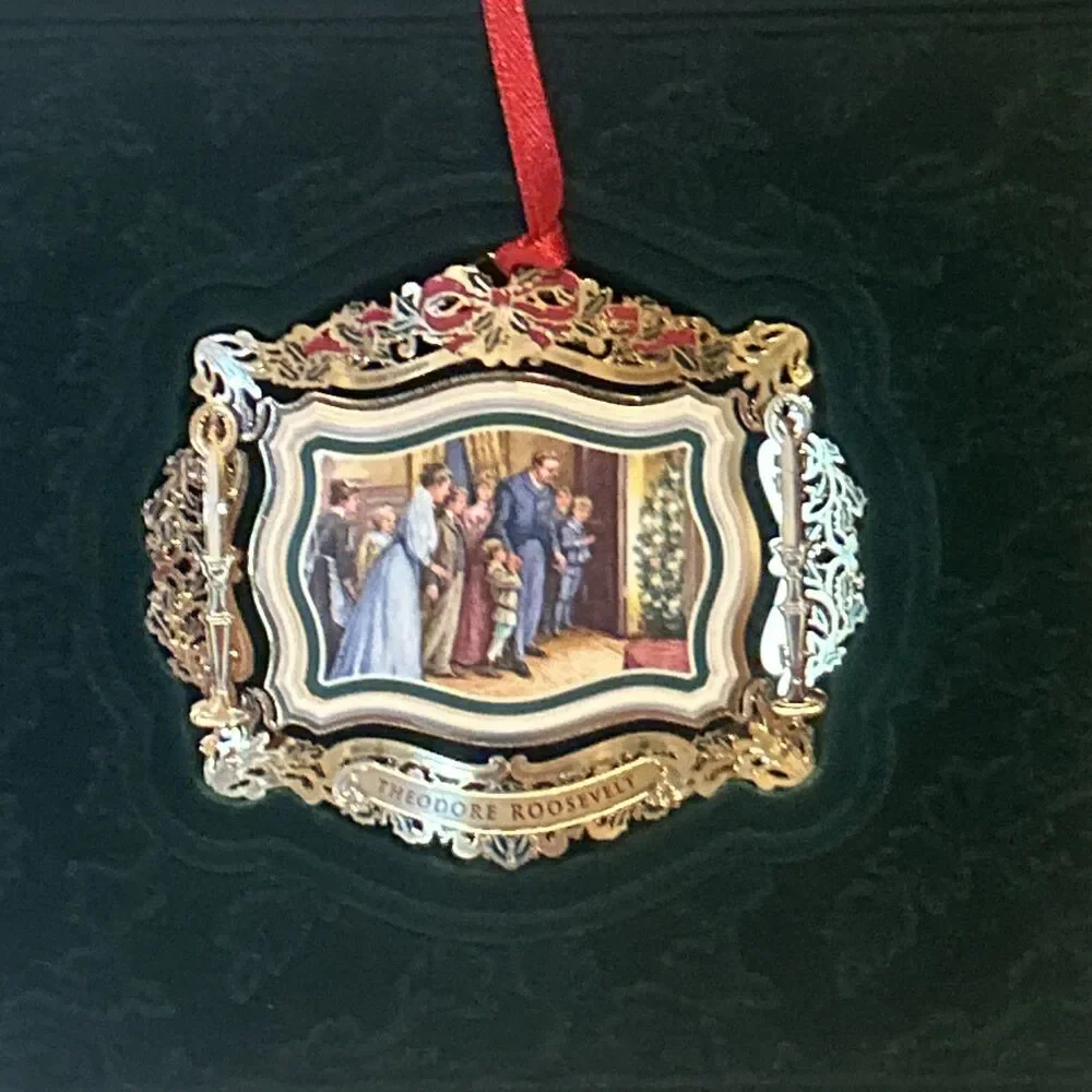 The White House Historical Association 2011 Christmas Ornament New In Box